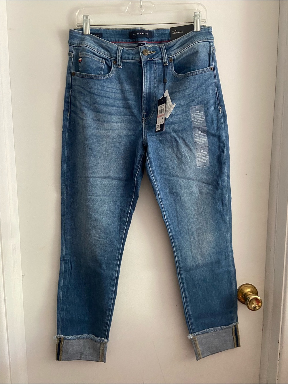 Tommy Hilfiger Women’s Light Blue Skinny Jeans with Cuffed Hem